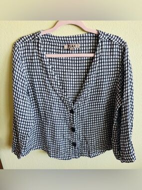FLAX Black & White  Deep V Button Over Sized Linen Long Sleeve Shirt Size: Small